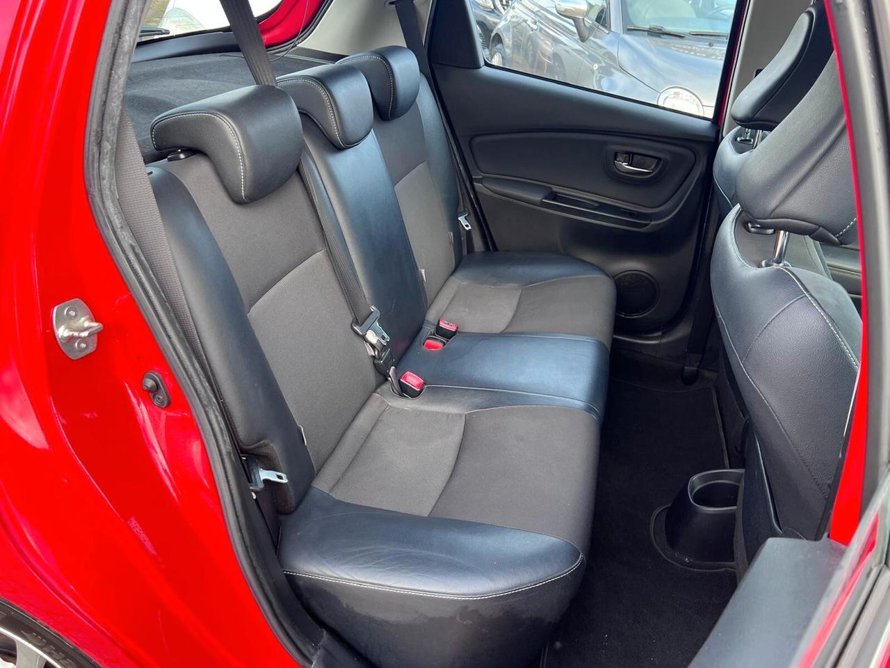 Toyota Yaris 1.0 5 porte Lounge
