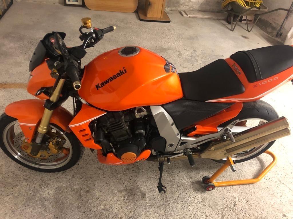 Kawasaki Z 1000 orange