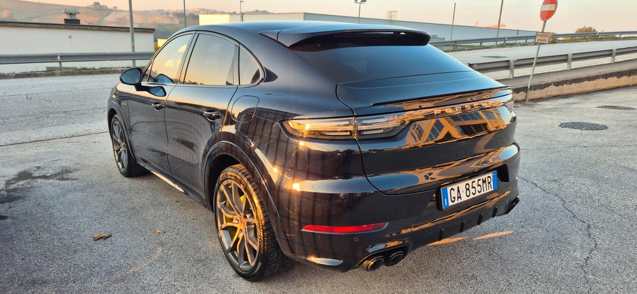 Porsche Cayenne Coupé 3.0 V6 E-Hybrid