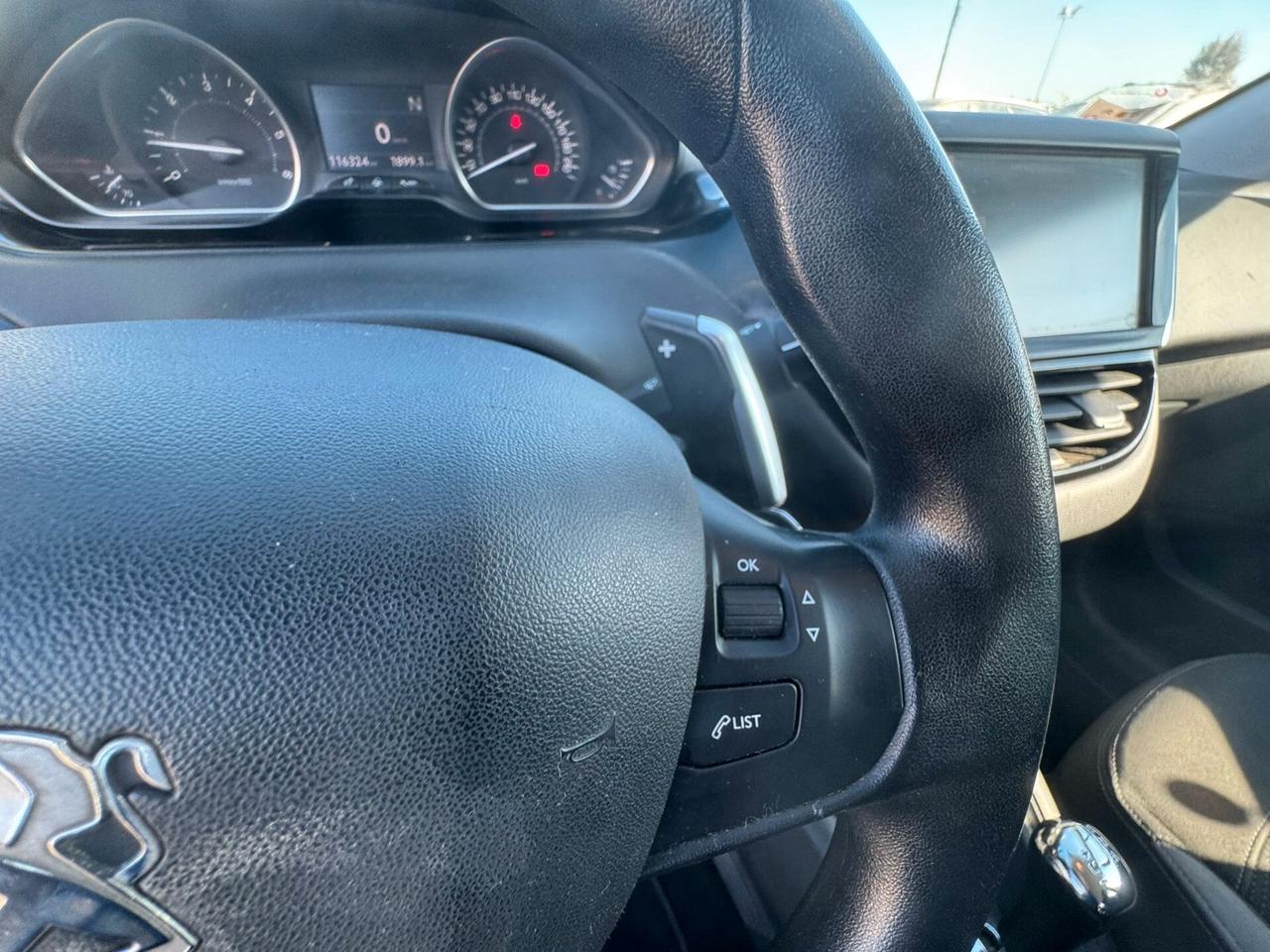 Peugeot 208 1.4 hdi 5 porte AUTOMATICA KM 116.000