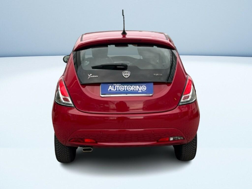 Lancia Ypsilon 5 Porte 1.0 FireFly Hybrid Silver