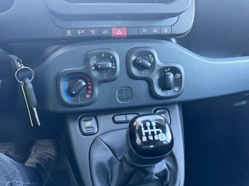 FIAT Panda 1.0 FireFly Hybrid 70cv MT6 - PREZZO REALE