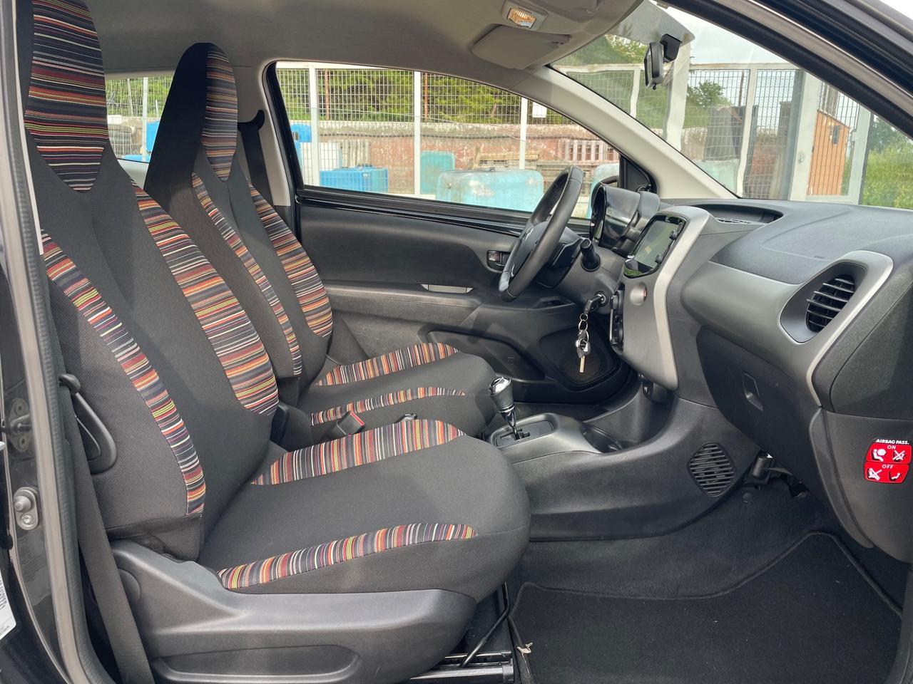 Citroen C1 VTi 68 3 porte Shine
