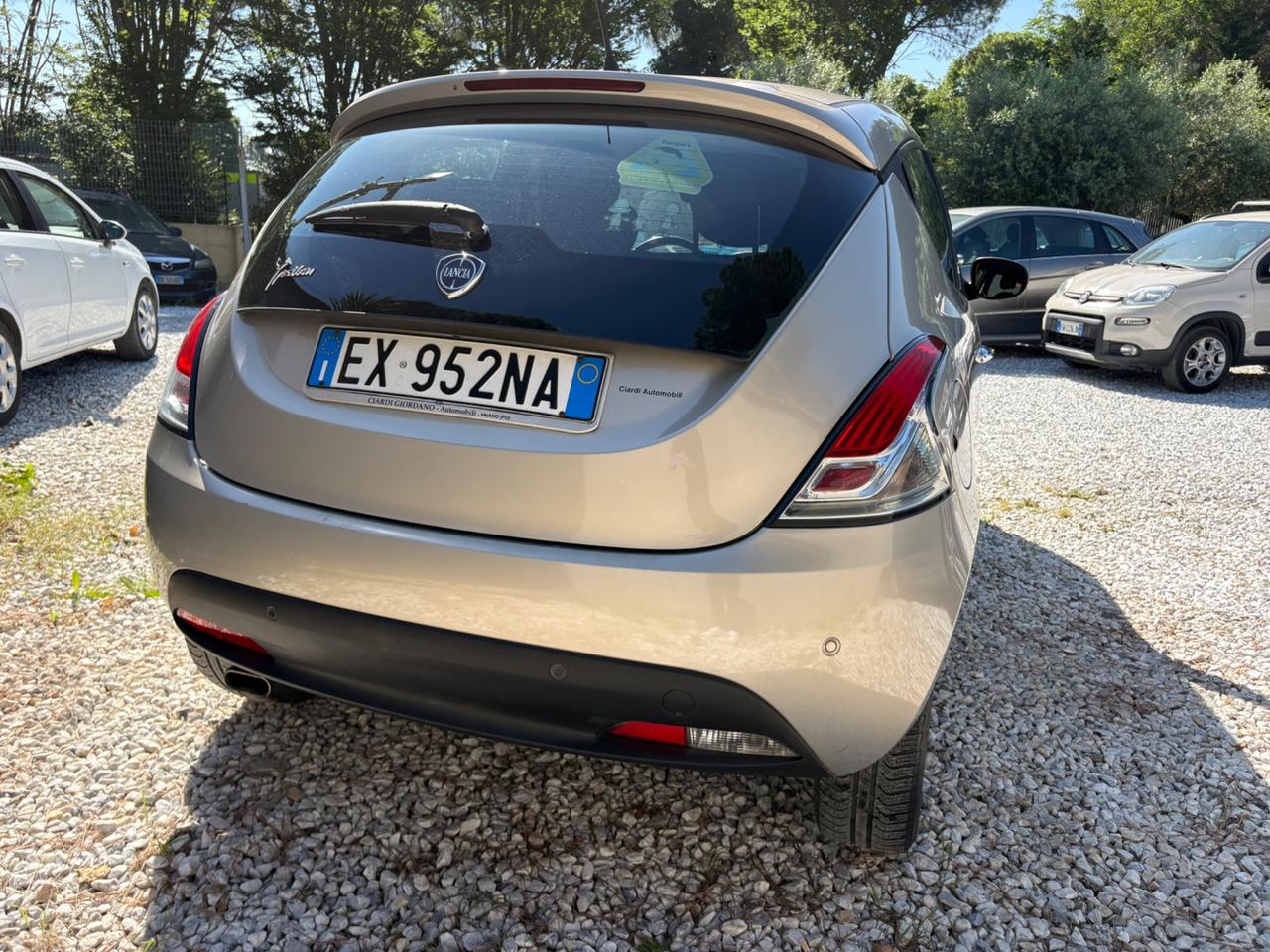 Lancia Ypsilon 1.2 69 CV 5 porte Gold