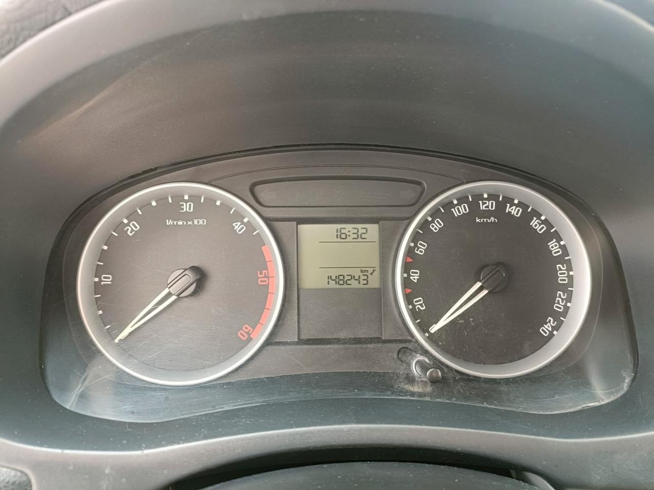 Skoda Roomster 1.4 TDI 80CV Comfort ok neopatentati