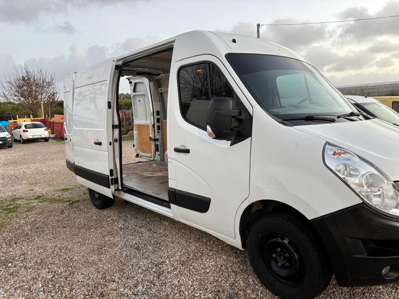 Renault master