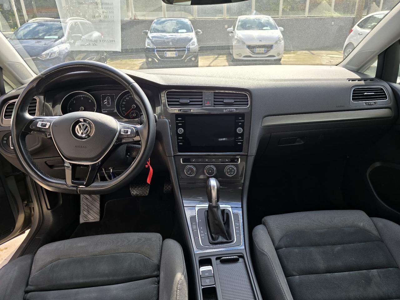 Volkswagen Golf 1.6 TDI DSG