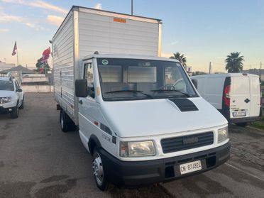 Iveco Daily 35-8 furgonatura cassa