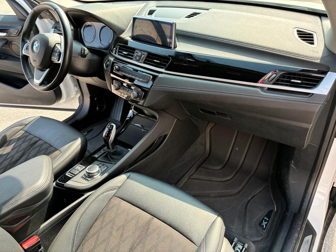 Bmw X1 xDrive18d X-Line