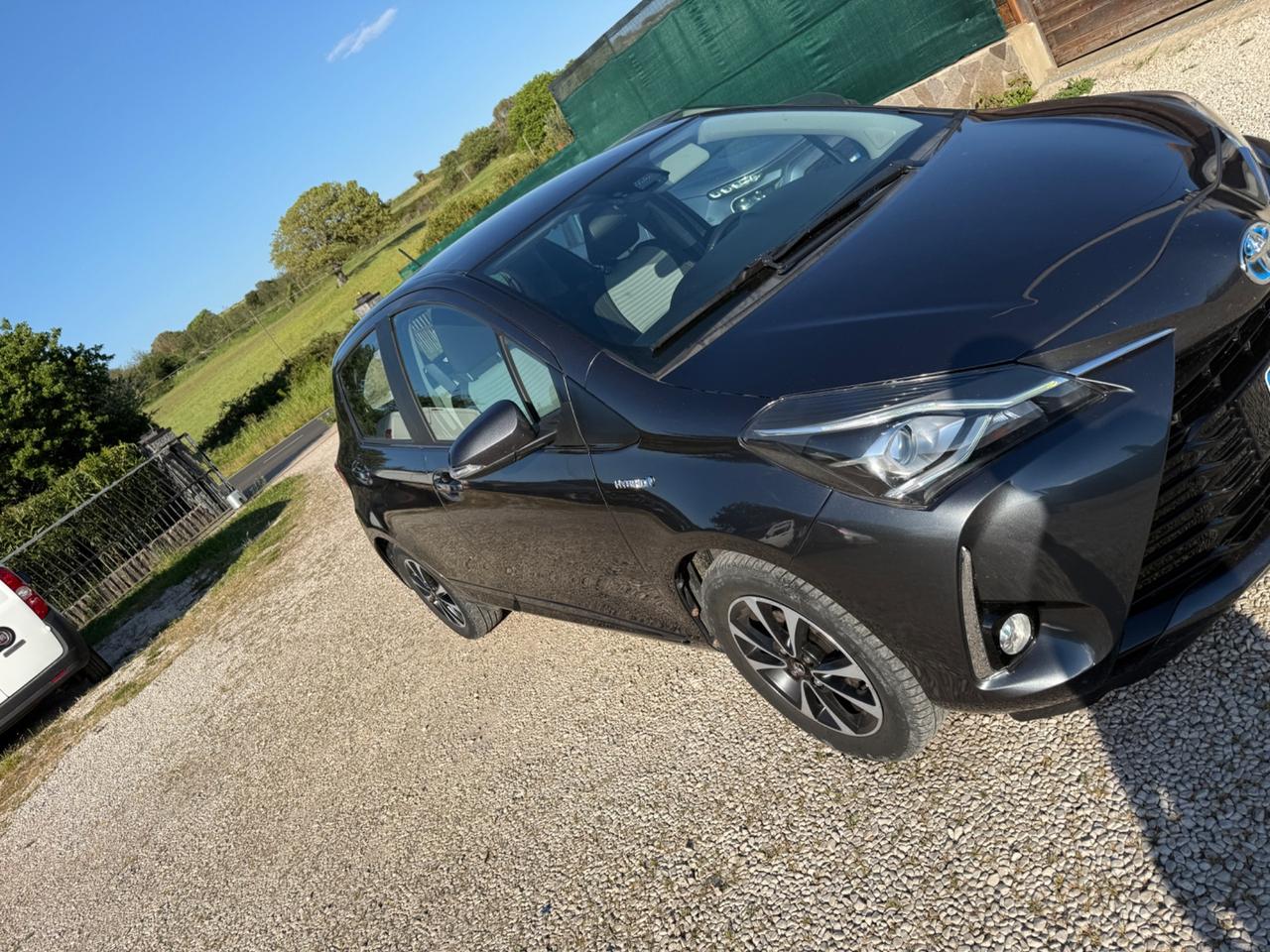Toyota Yaris 1.5 Hybrid 5 porte Business