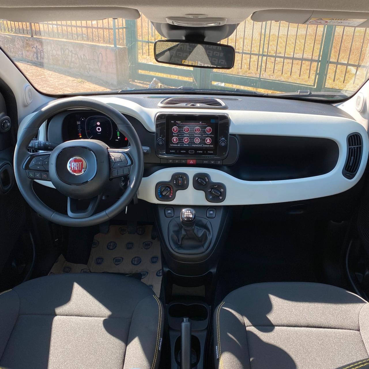 Fiat Panda Fiat Panda 1.0 S&S Hybrid Pandina KM0