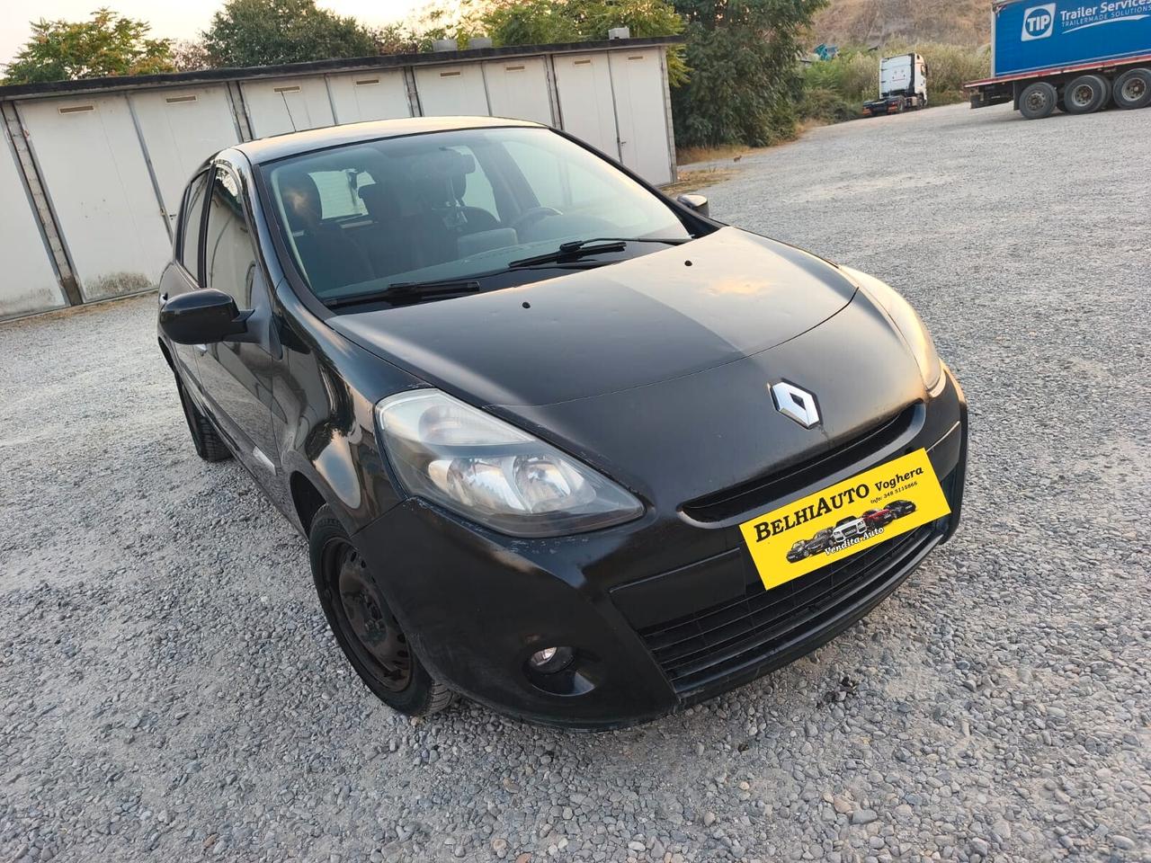 Renault Clio 2012----1.2 Benzina Neopatentati