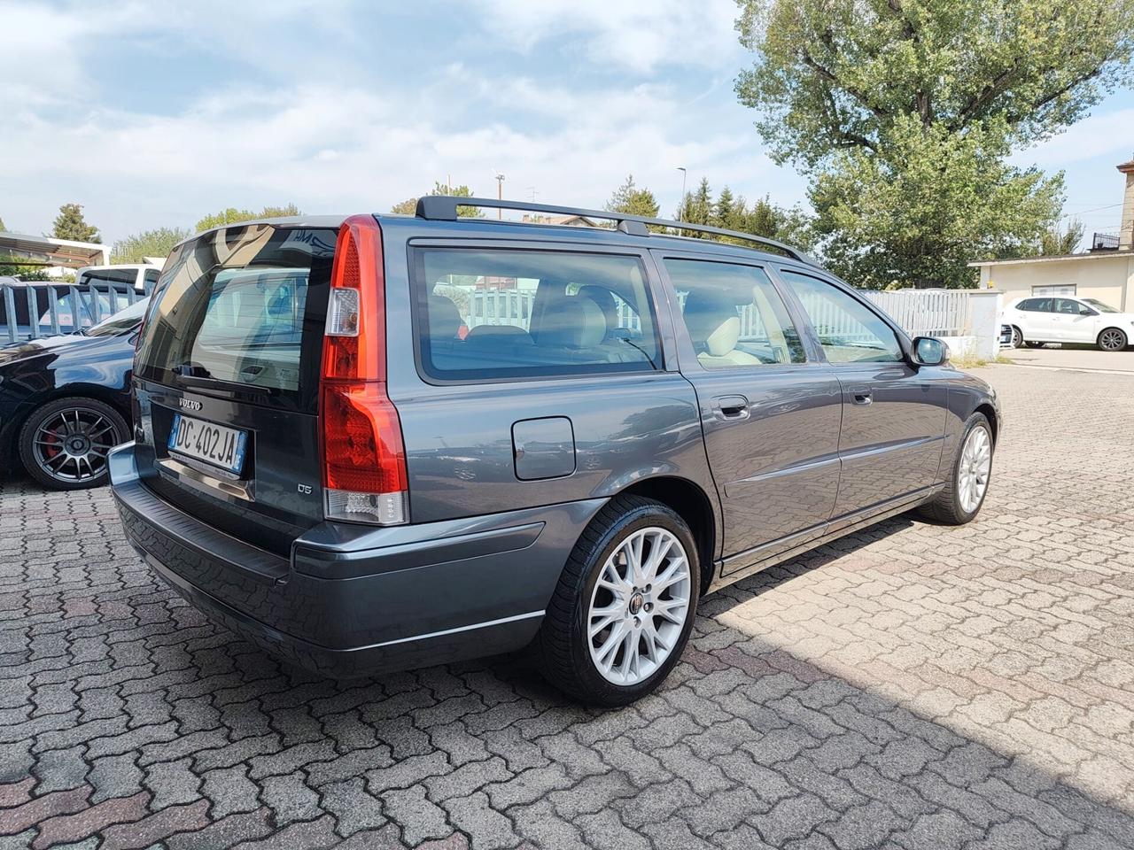 Volvo V70 2.4 D5 20V 185CV 7 POSTI