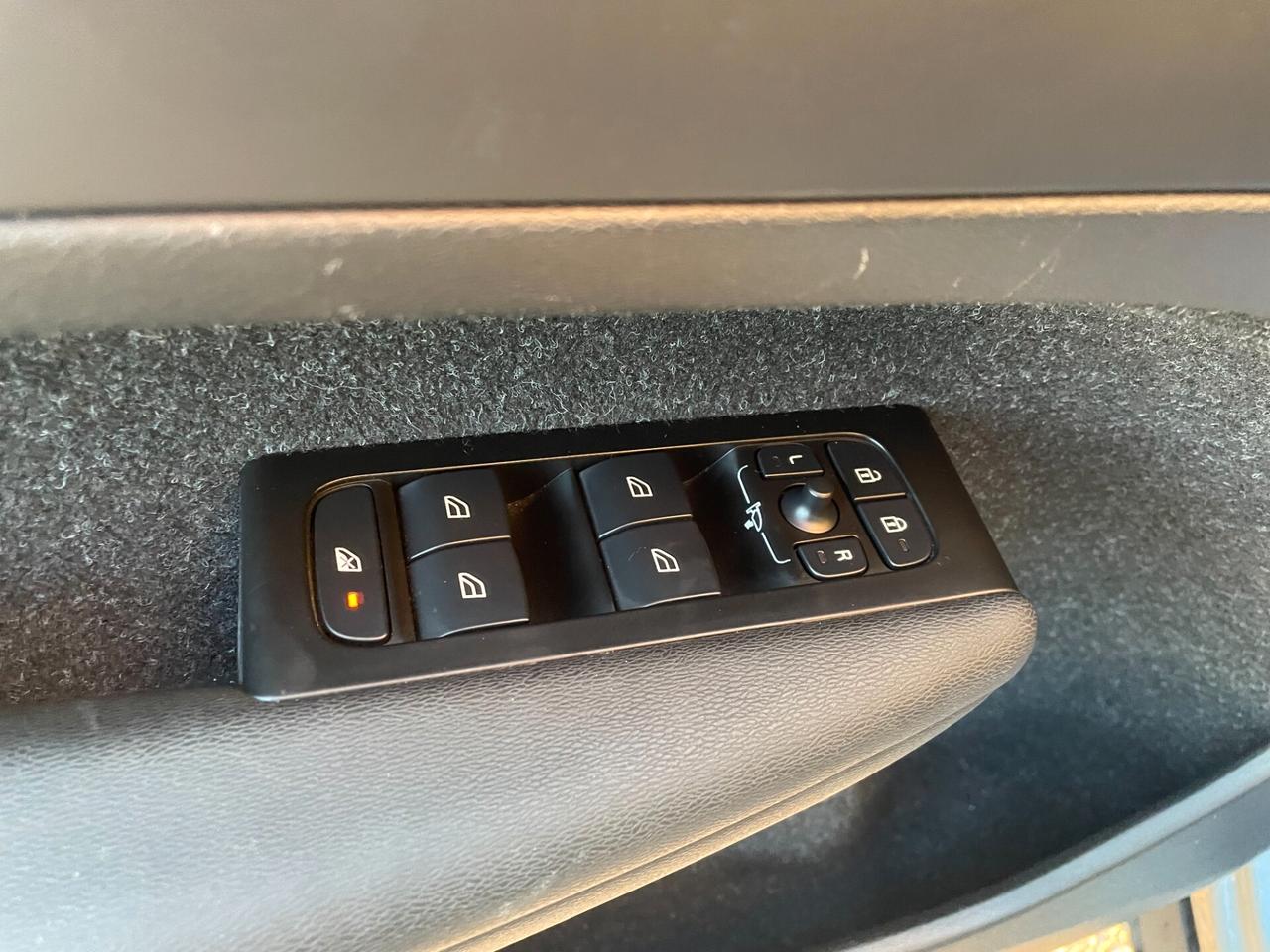 Volvo XC40 T4 Rech Plug-in Hyb Inscription Expr. PREZZO REALE