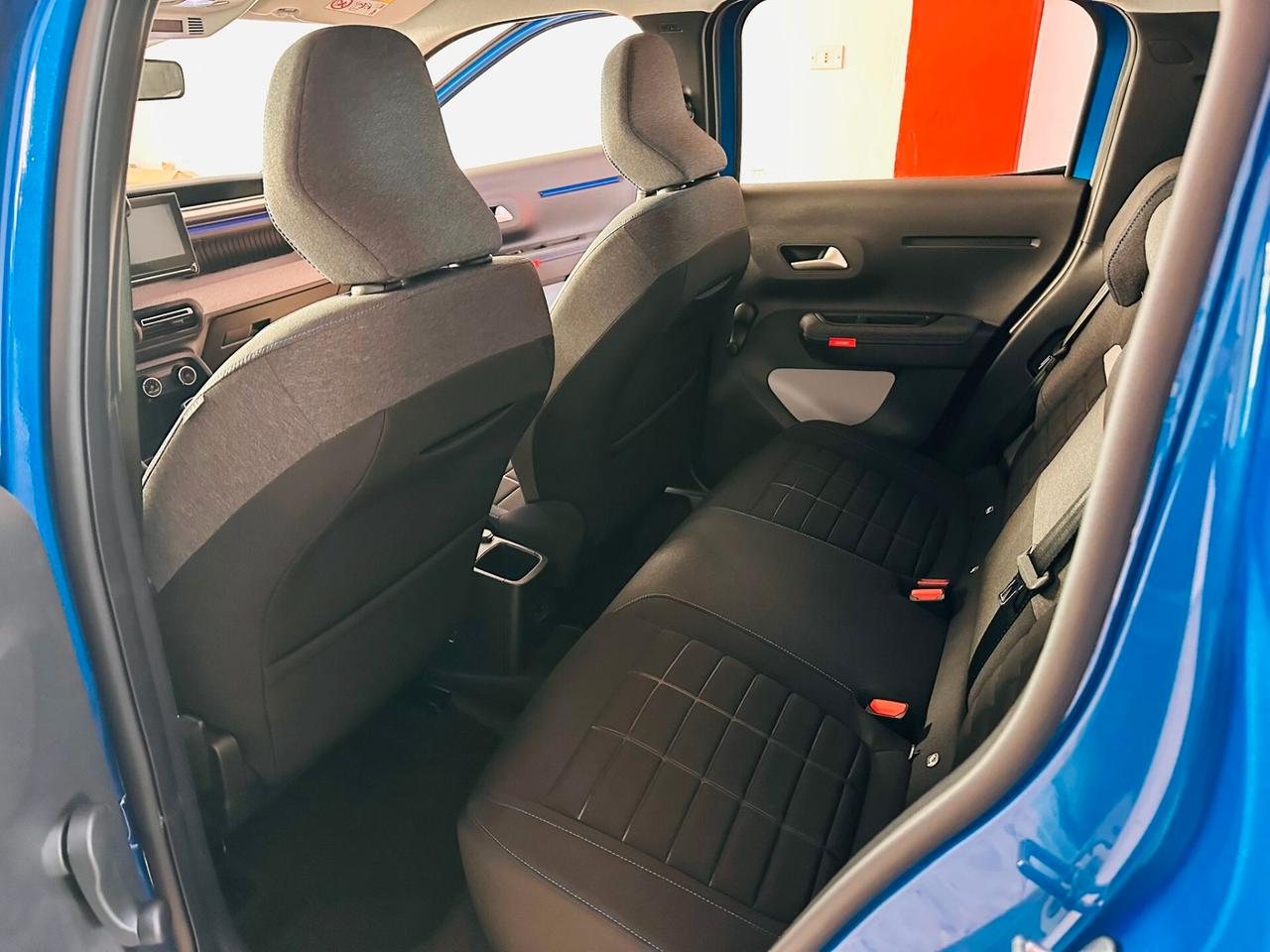 Citroen C3 PureTech 100cv S&S Plus 2026 KM0 BI-COLORE