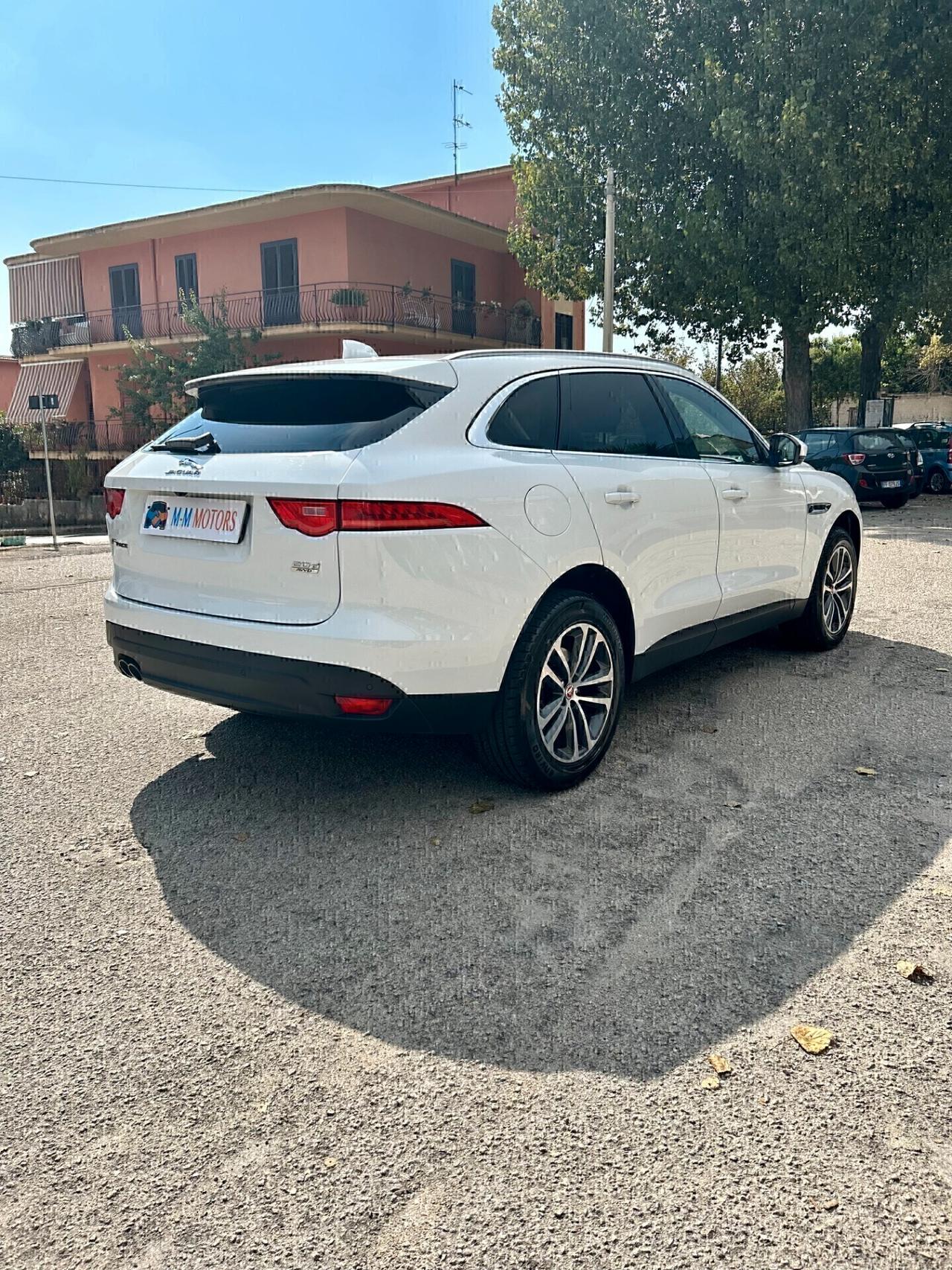 Jaguar F-Pace 2.0 D 180 CV AWD Prestige