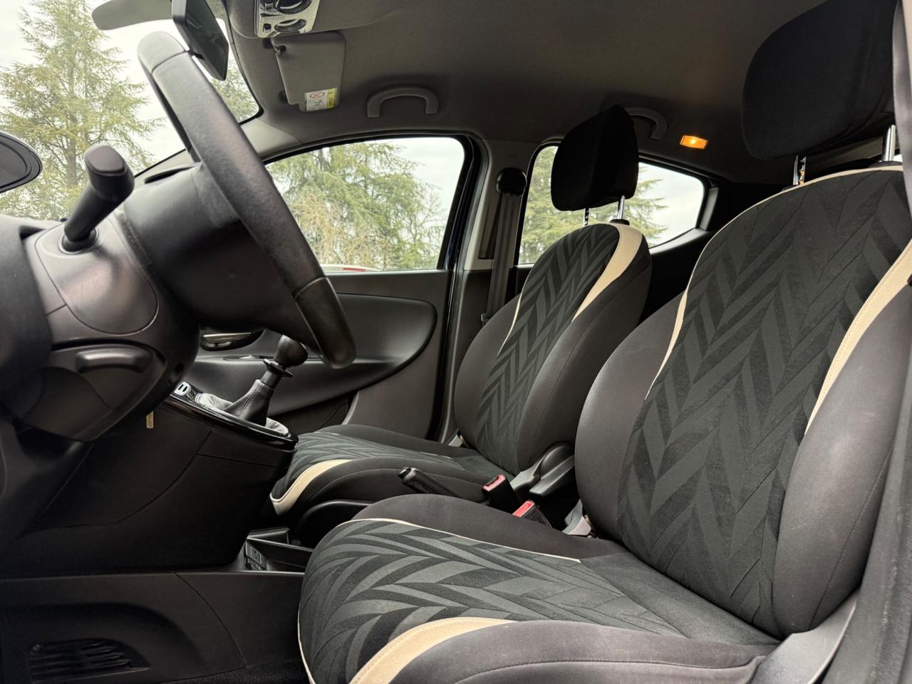 Lancia Ypsilon 1.2 69 CV 5 porte GPL Ecochic Gold