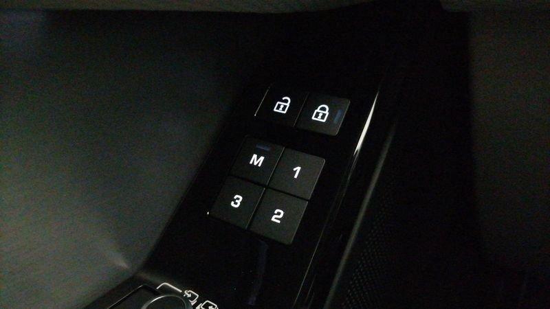 Land Rover Range Rover Velar 2.0d i4 mhev R-Dynamic S 4wd 204cv auto