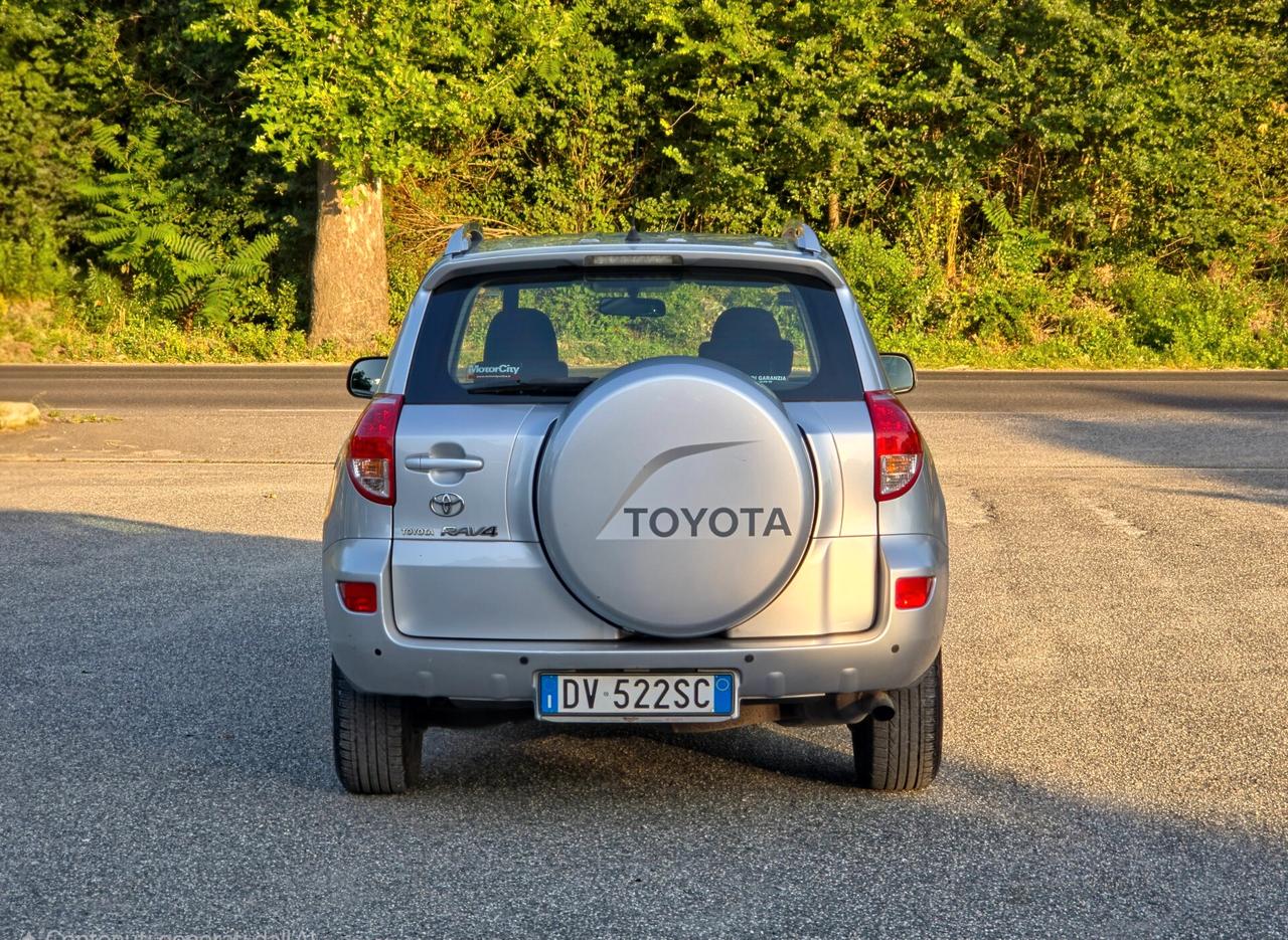 Toyota RAV 4 RAV4 2.2 D-4D 136 CV DPF Luxury CV-136 E4 Manuale NEO 4x4 2009