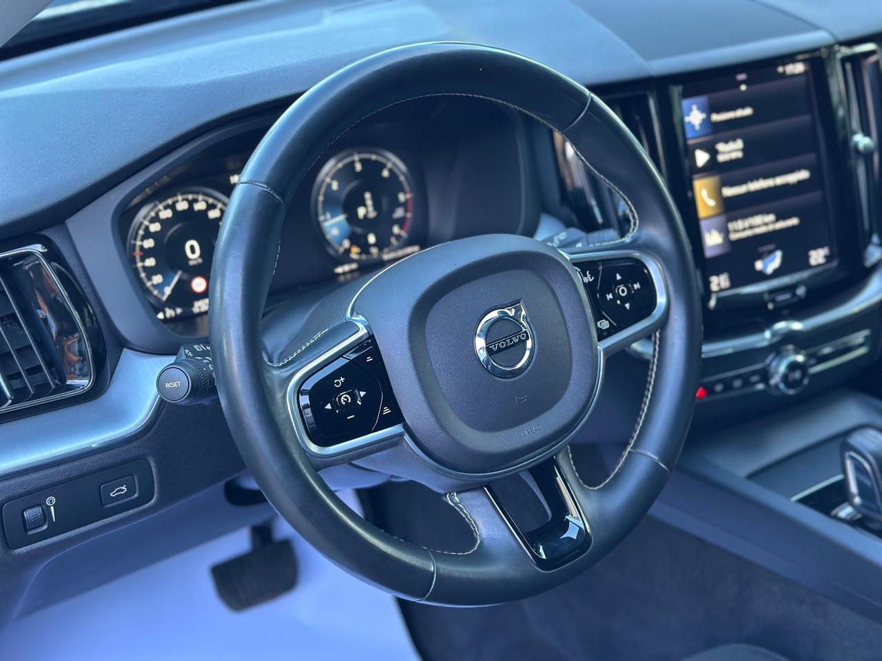 Volvo XC 60 XC60 B4 (d) AWD Geartronic Inscription
