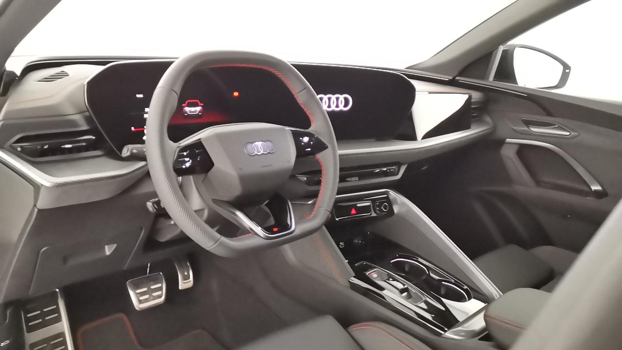AUDI Q5 II 2025 Sportback - Q5 Sportback 2.0 tdi mhev+ S line edition quattro 204cv s-tronic
