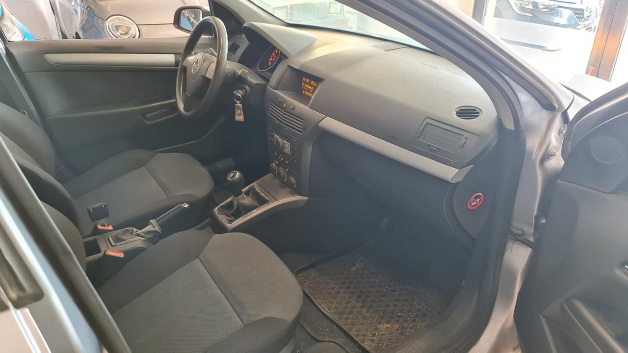 Opel Astra 1.4 16V Twinport 5 porte Enjoy