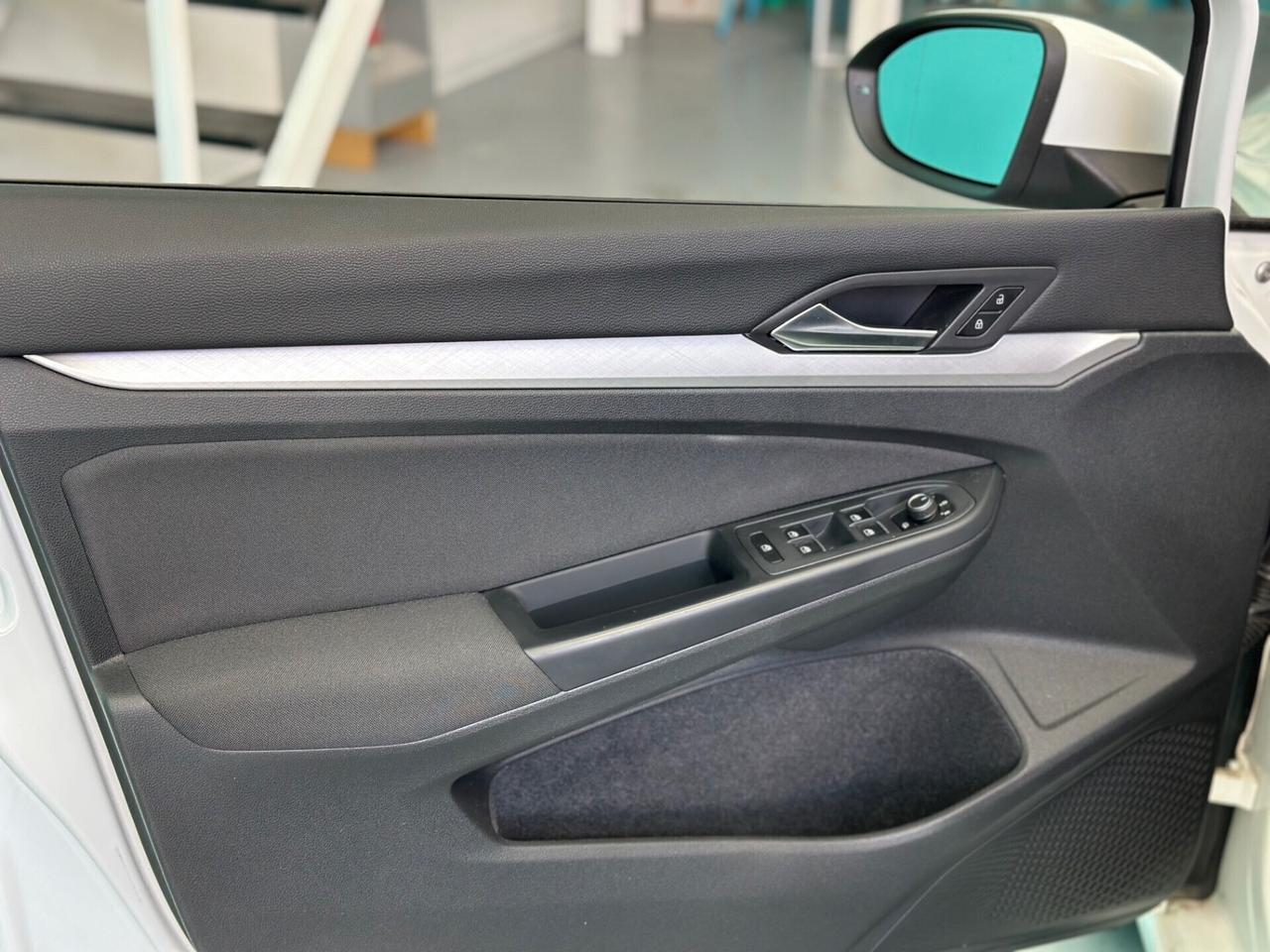 VOLKSWAGEN GOLF 8 2.0 tdi 116 CV UNIPRO