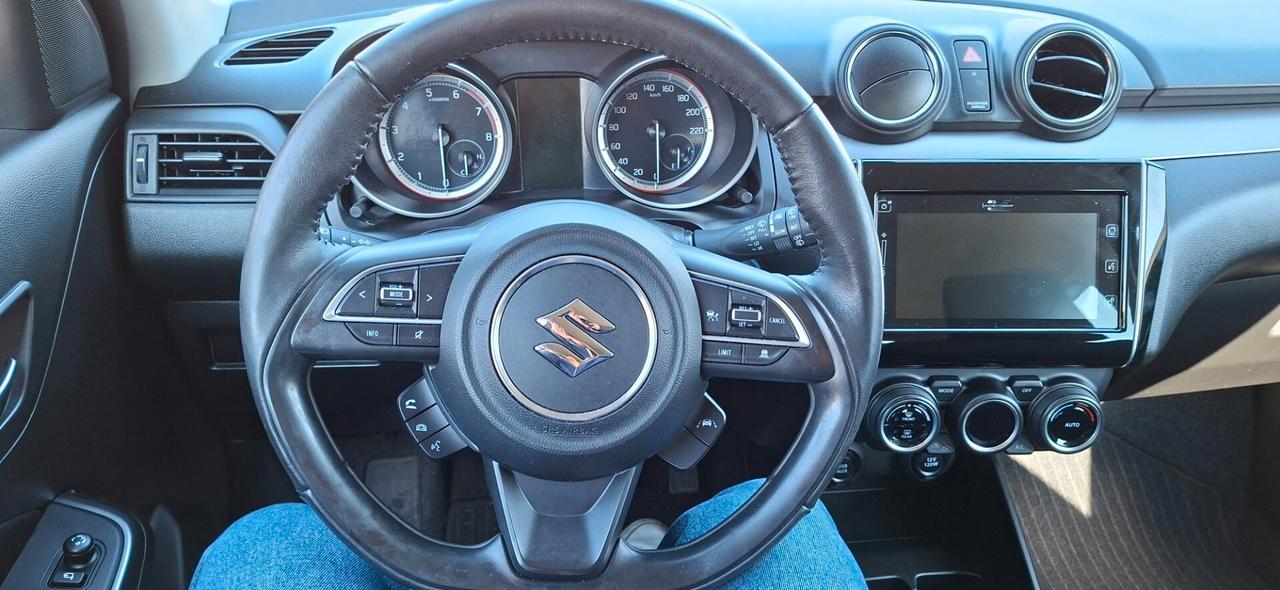 Suzuki Swift 1.2 Hybrid 4WD AllGrip Top