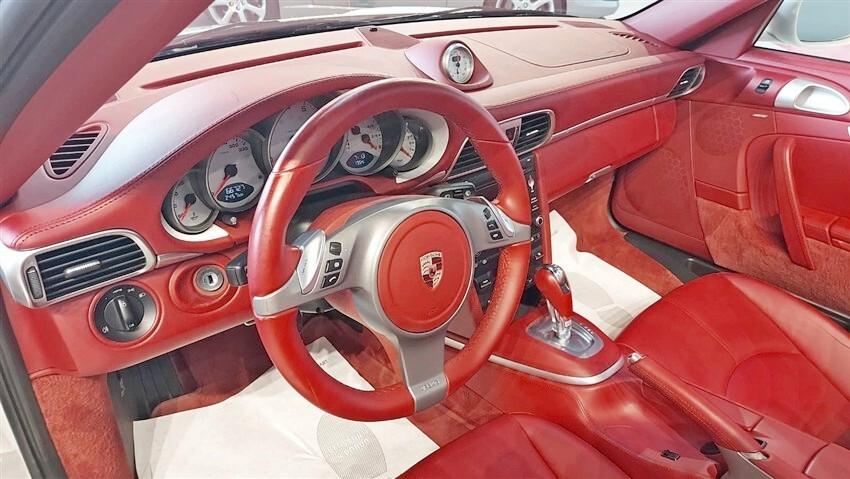 Porsche 911 Carrera 4S Cabriolet