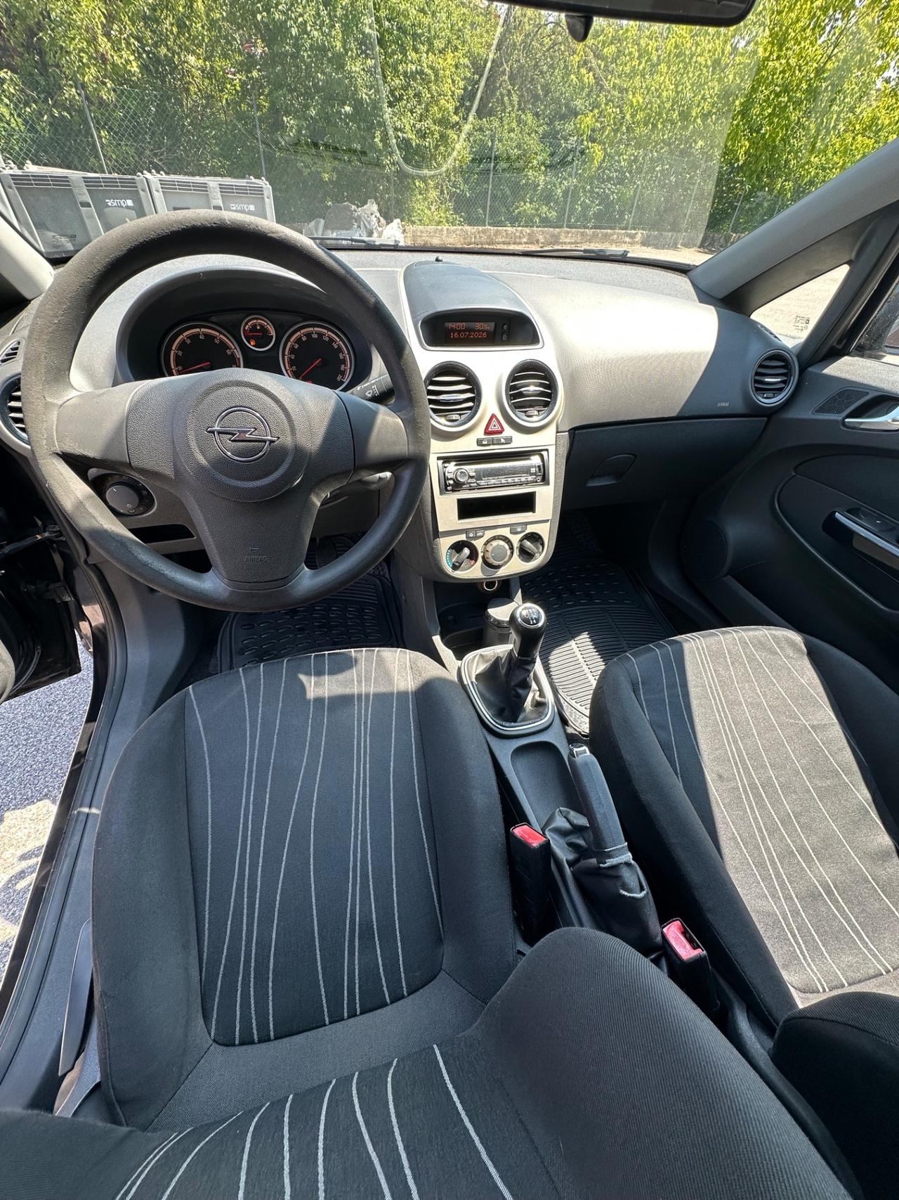 Opel Corsa 1.2 5 porte Cosmo