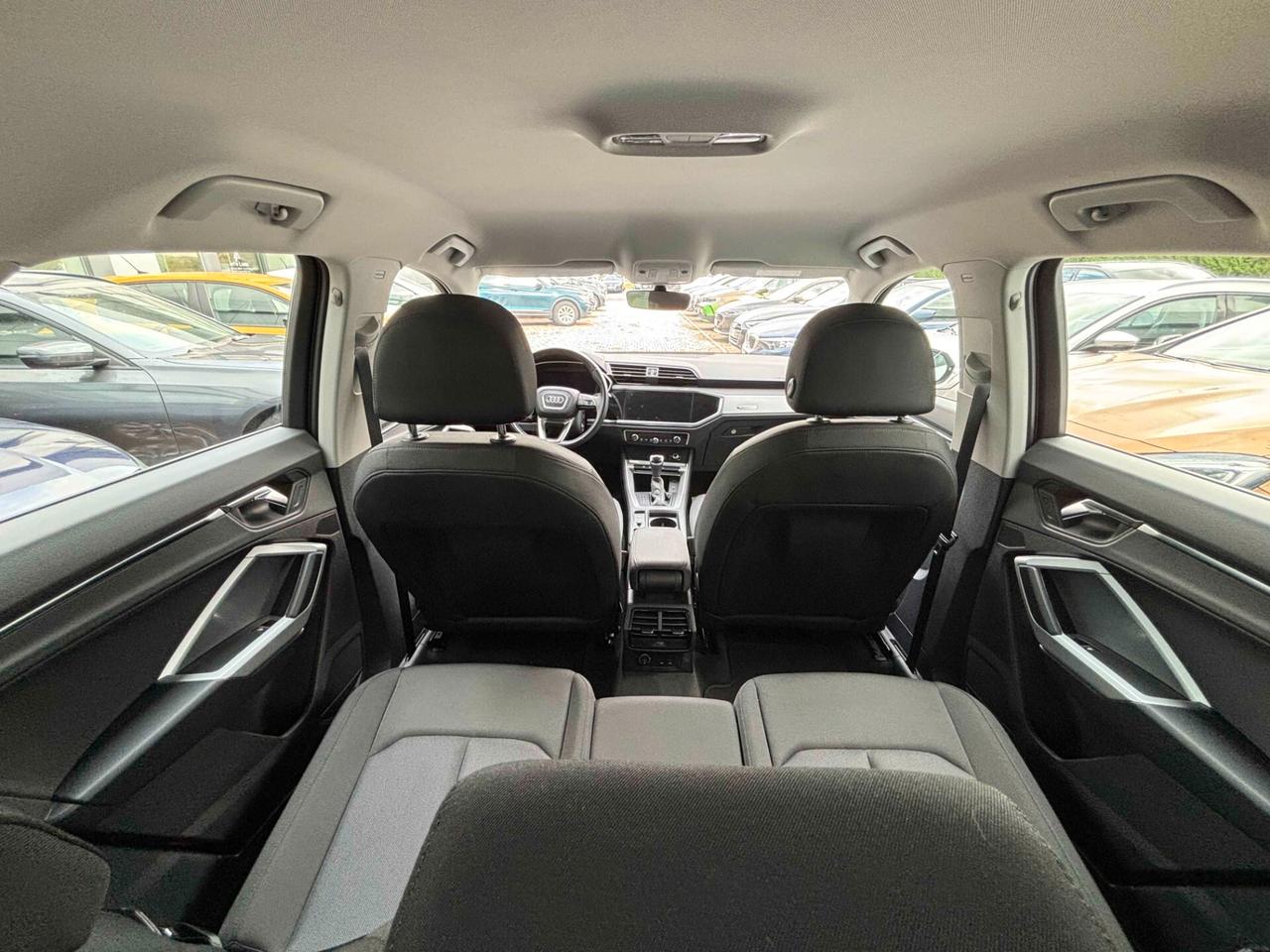 Audi Q3 35 TDI quattro S tronic Business