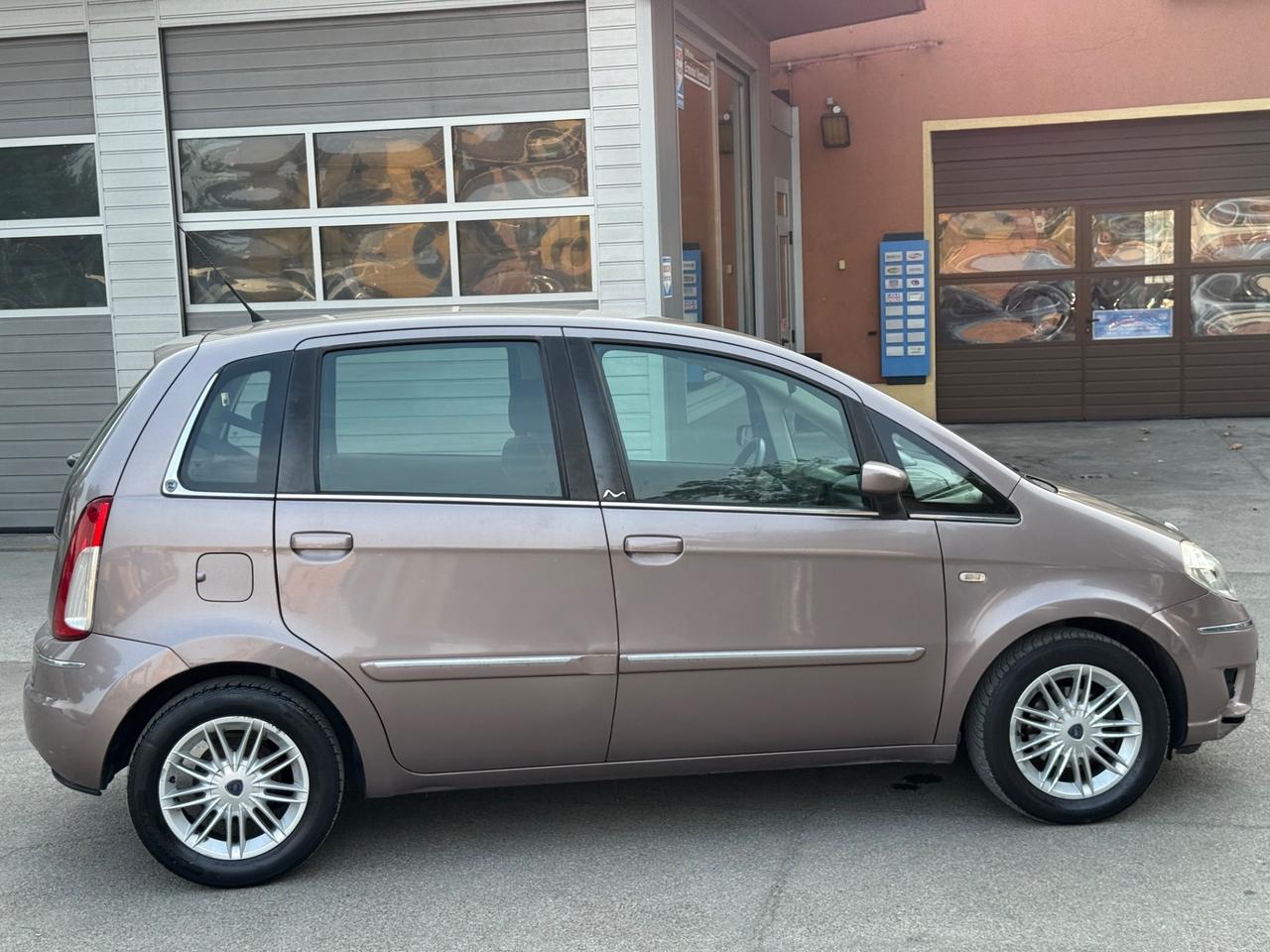 Lancia MUSA 1.4 16V Platino