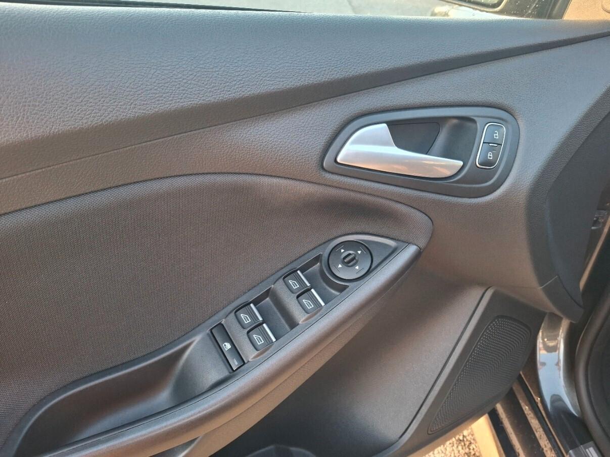 Ford Focus 1.5 TDCi 120 CV Start&Stop ST Line