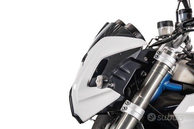 BMW HP2 Megamoto Valuto permuta