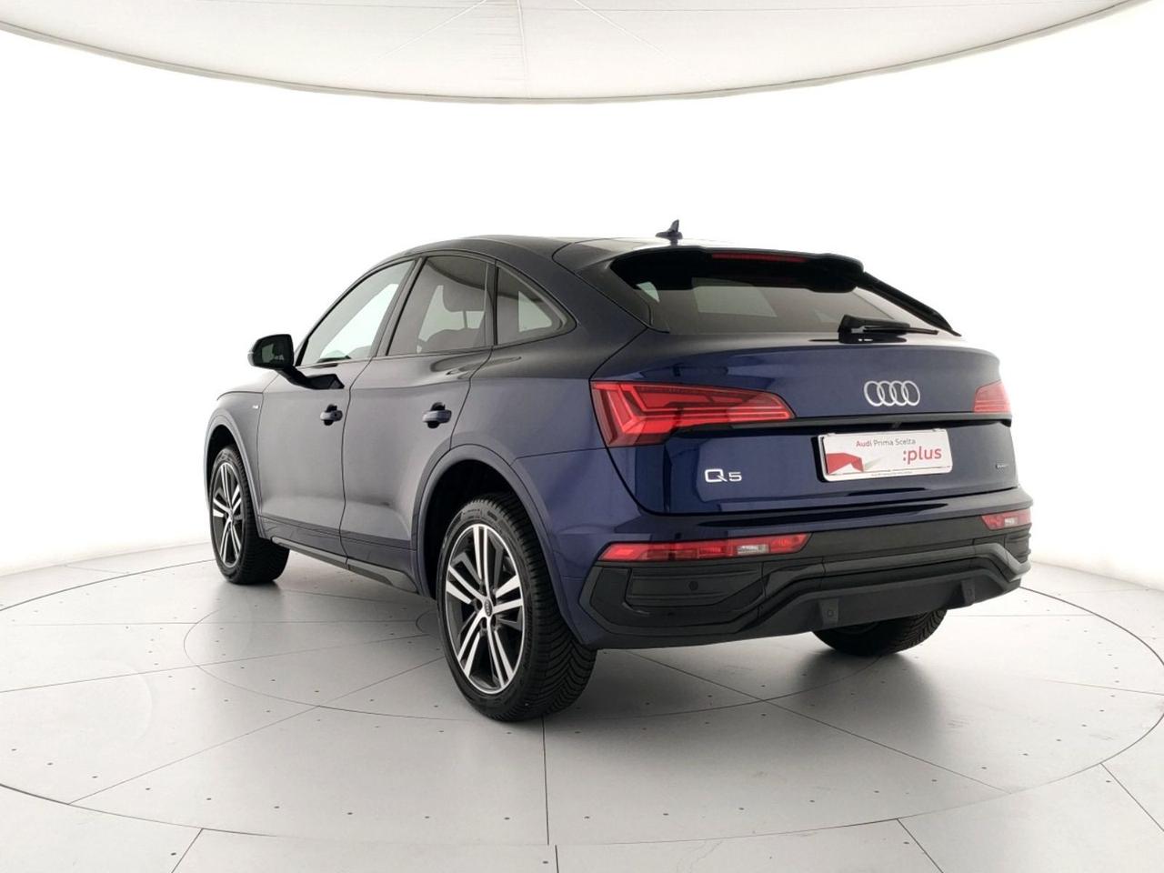 Audi Q5 sportback 40 2.0 tdi mhev 12v s line plus quattro s-tronic