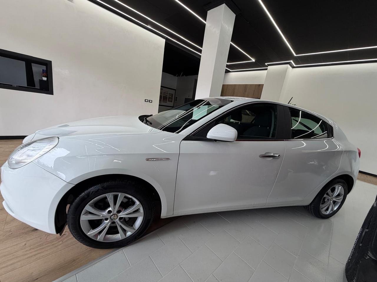 Alfa Romeo Giulietta 1.6 JTDm-2 105 CV Progression