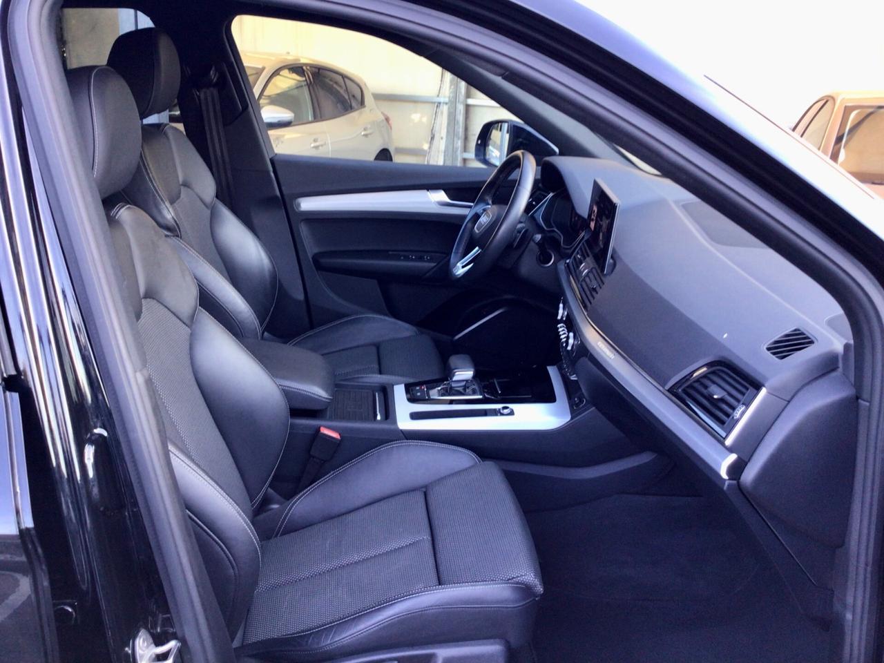 Audi Q5 40 TDI 204 CV Quattro Identity Black