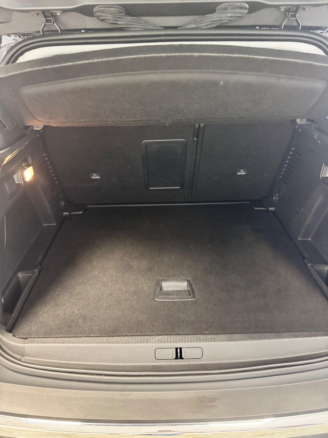 Peugeot 3008 BlueHDi 130 S&S EAT8 Allure