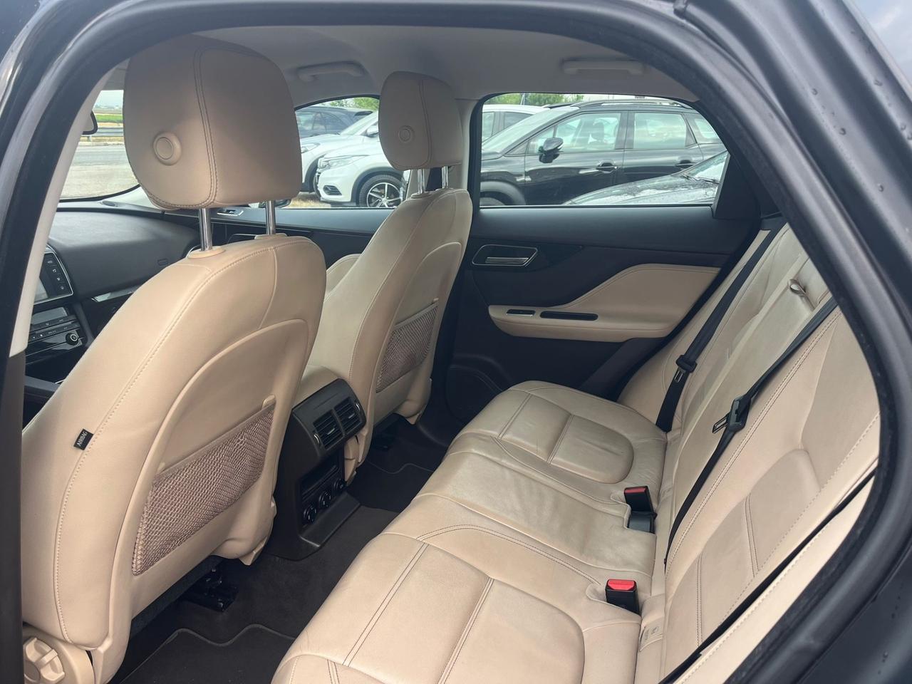 Jaguar F-Pace 2016 2.0 D 180 CV Portfolio