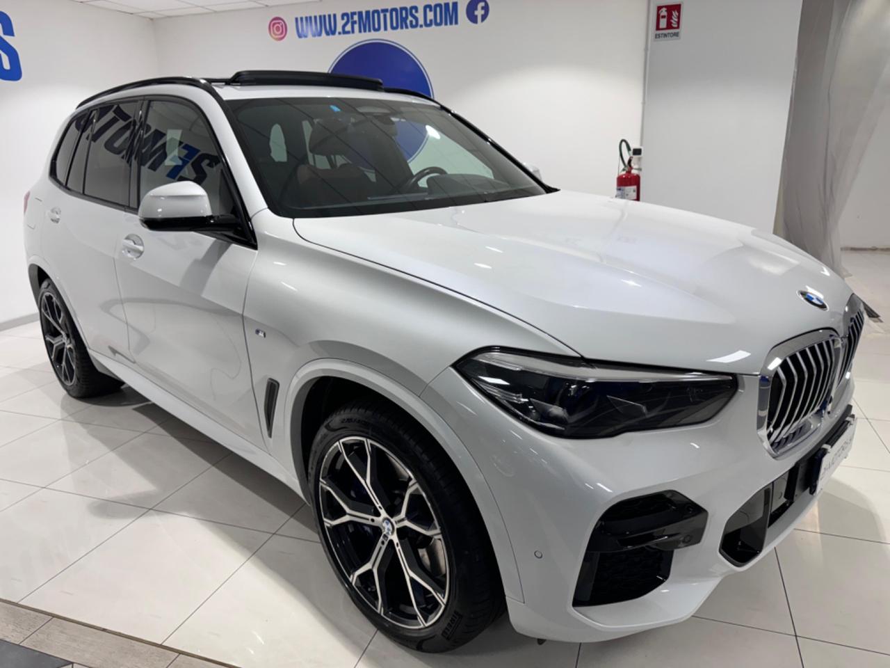 BMW X5 xdrive40d mhev 48V Msport auto