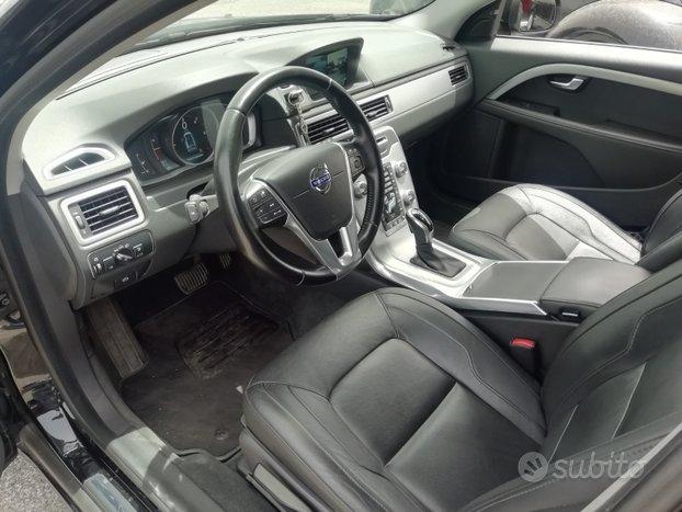 VOLVO V70 2.0d D4 180cv Super Polar Finanzio 2015