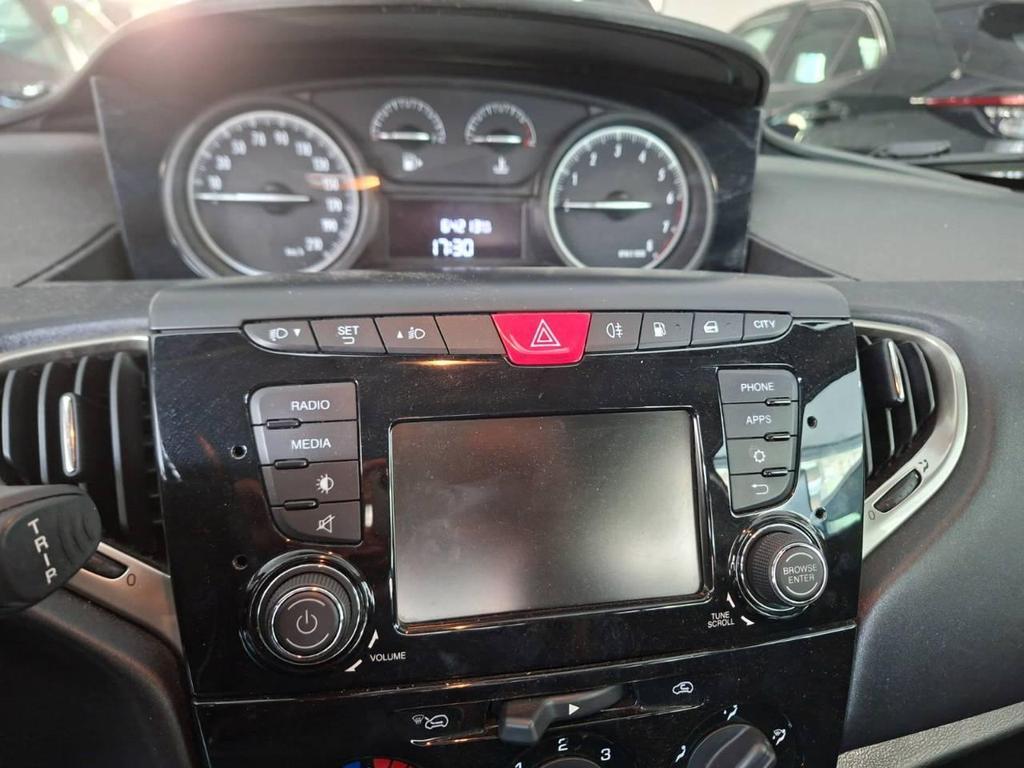 Lancia Ypsilon 5 Porte 1.2 Ecochic Gold