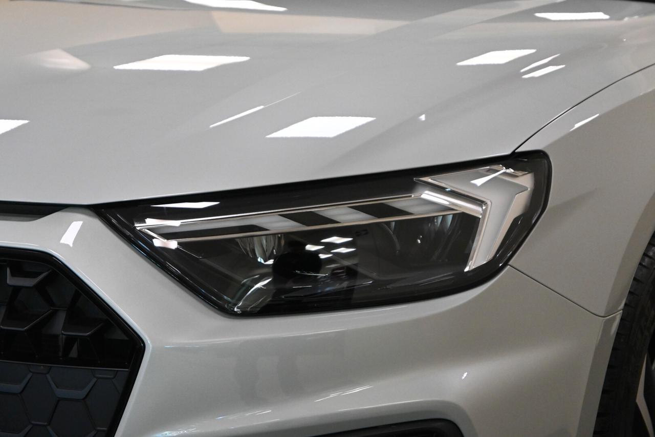 AUDI A1 2ª serie A1 SPB 30 TFSI Identity Black