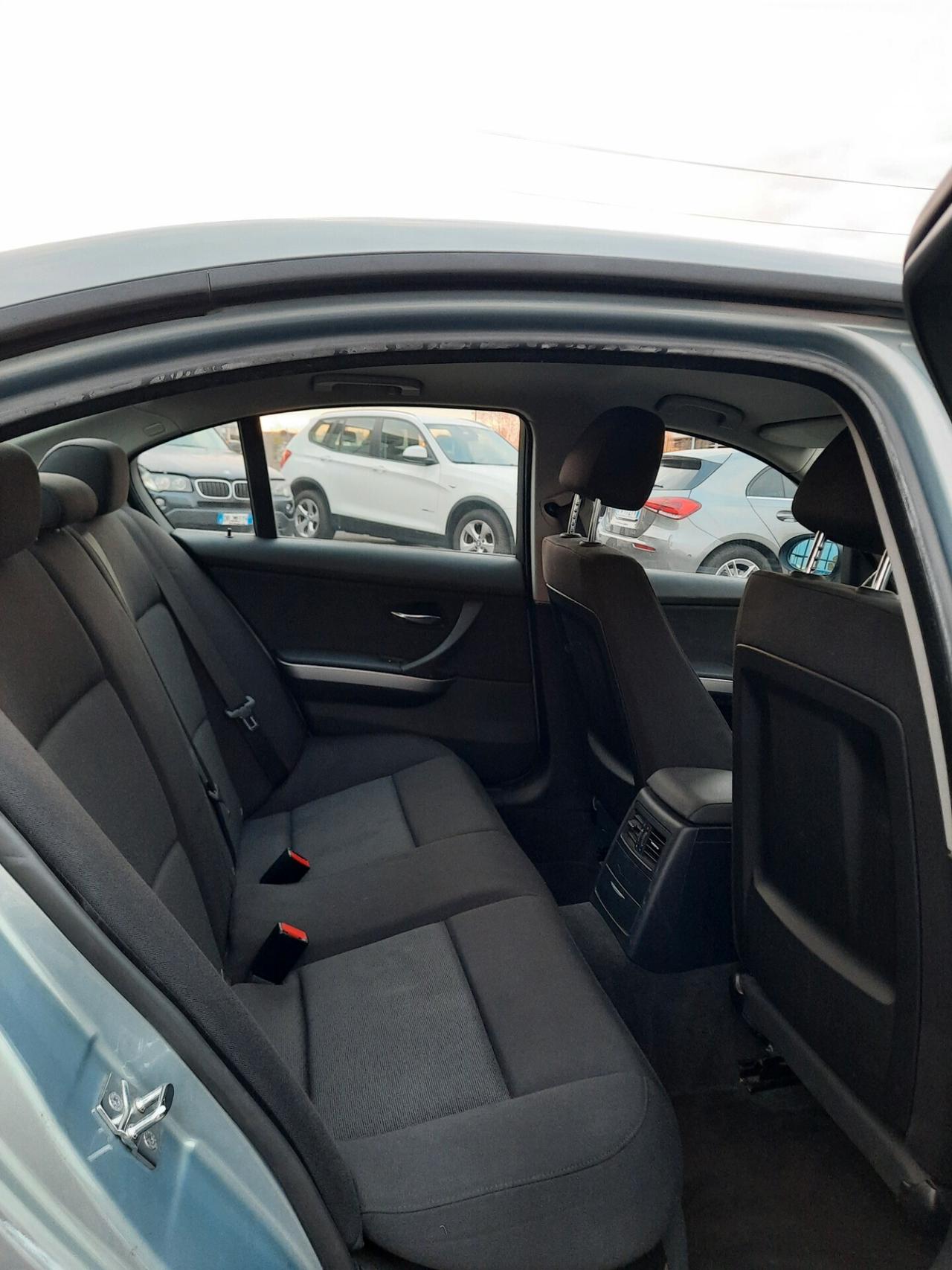 Bmw 320 320i cat Attiva