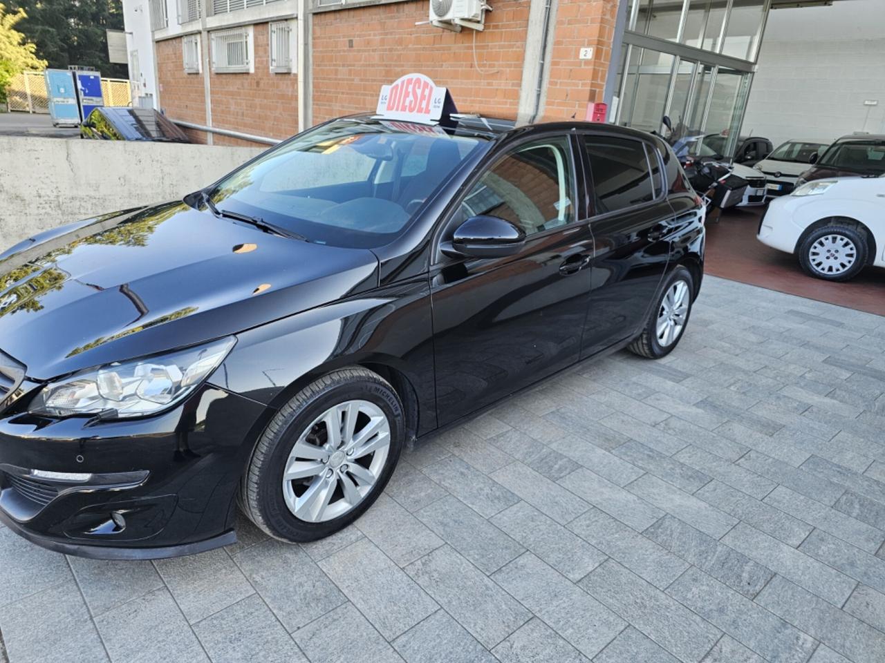 Peugeot 308 1.6 HDi 92 CV Access