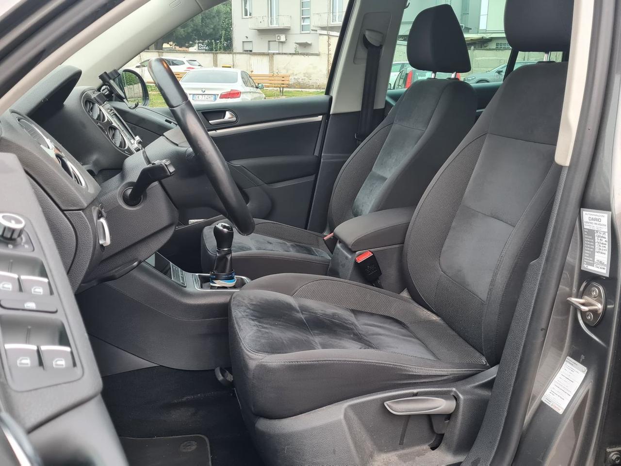 Volkswagen Tiguan 2.0 TDI BlueMotion Sport S #9743