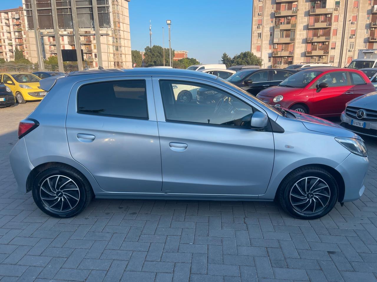 Mitsubishi Space Star 1.2 Intense SDA