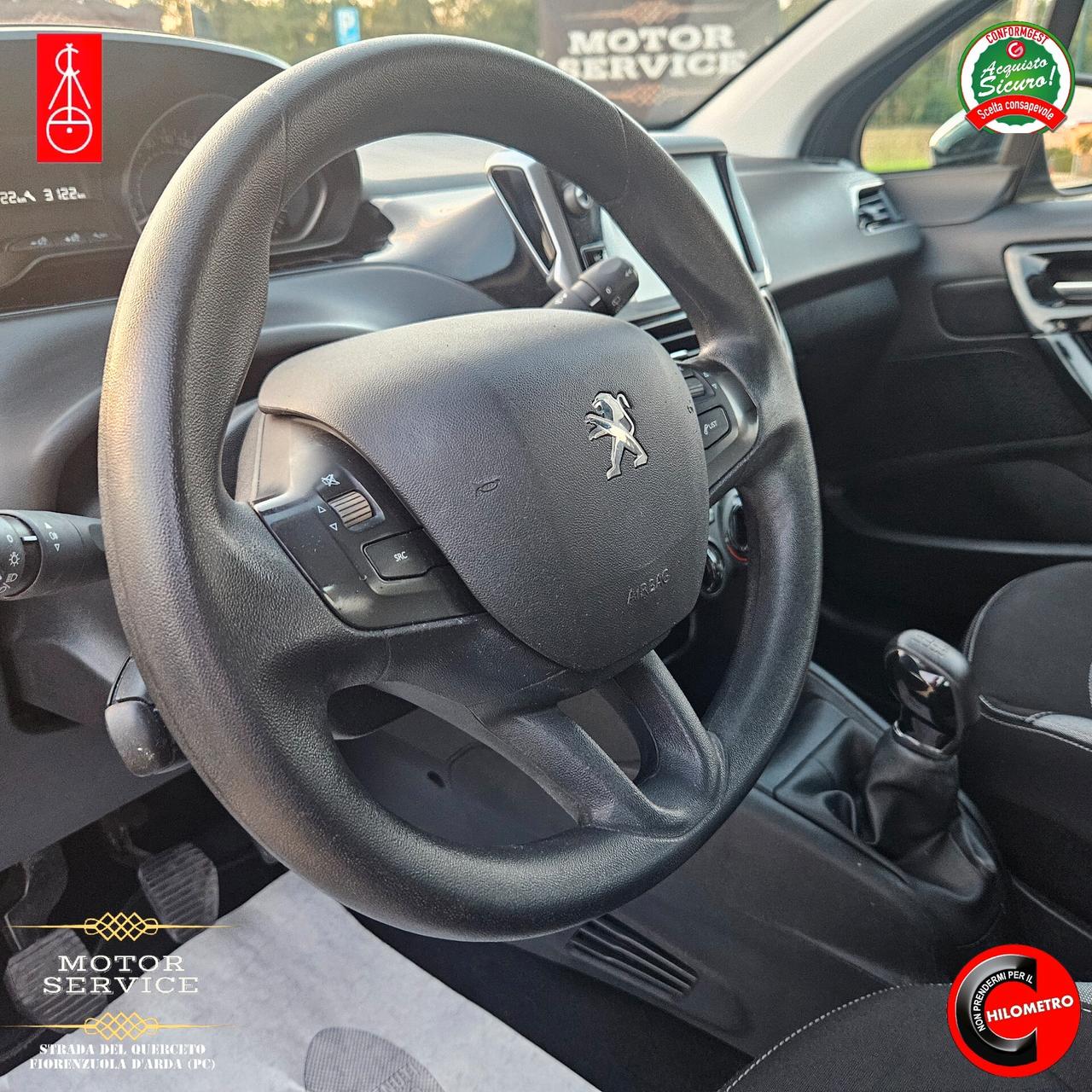 Peugeot 208 VERNICE OPACA KM DOCUMENTATI DA 89€ MESE