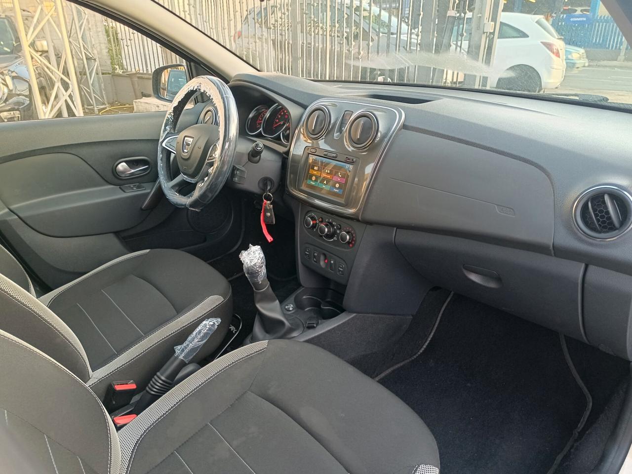 Dacia Sandero Stepway 1.0 TCe 100 CV ECO-G Comfort