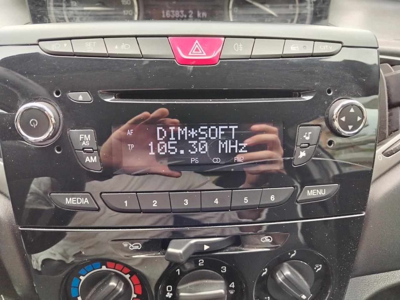 Lancia Ypsilon 1.2 69 CV 5 porte S&S Silver